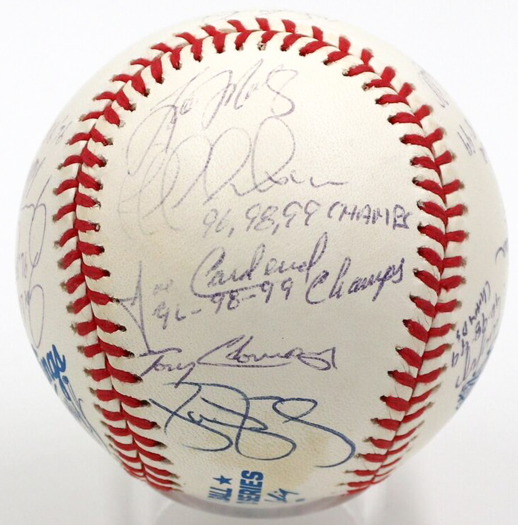 1999 New York Yankees LE 1999 World Series Baseball Team-Signed by (19) with Derek Jeter, Andy Pettitte, Mariano Rivera, Jorge Posada, Bernie Williams (JSA LOA) at PristineAuction.com 1999 New York Yankees LE 1999 World Series Baseball Team-Signed by (19) with Derek Jeter, Andy Pettitte, Mariano Rivera, Jorge Posada, Bernie Williams (JSA LOA) at PristineAuction.com
