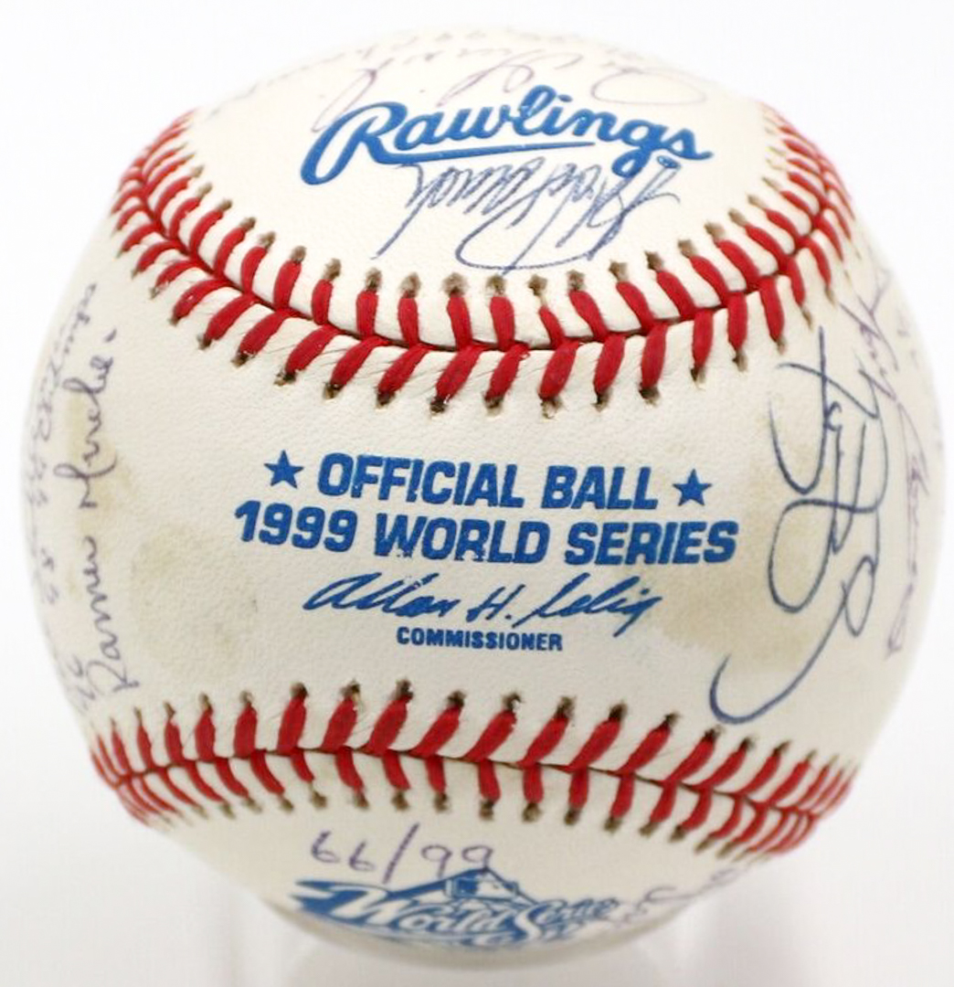 1999 New York Yankees LE 1999 World Series Baseball Team-Signed by (19) with Derek Jeter, Andy Pettitte, Mariano Rivera, Jorge Posada, Bernie Williams (JSA LOA) at PristineAuction.com 1999 New York Yankees LE 1999 World Series Baseball Team-Signed by (19) with Derek Jeter, Andy Pettitte, Mariano Rivera, Jorge Posada, Bernie Williams (JSA LOA) at PristineAuction.com