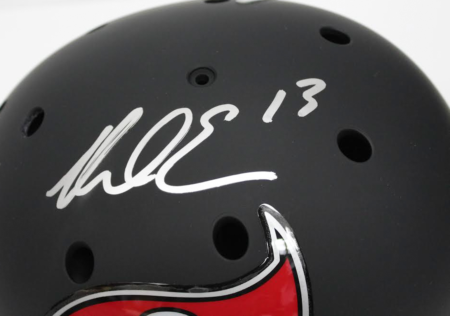 Mike Evans Signed Buccaneers Custom Matte Black Full-Size Helmet (JSA COA) at PristineAuction.com Mike Evans Signed Buccaneers Custom Matte Black Full-Size Helmet (JSA COA) at PristineAuction.com