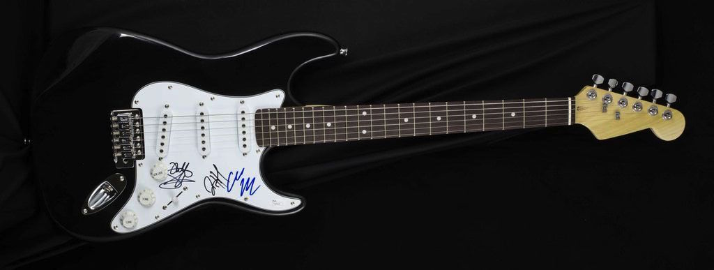 Hillary Scott, Charles Kelley & Dave Haywood Signed Full-Size Electric Guitar (JSA COA) at PristineAuction.com Hillary Scott, Charles Kelley & Dave Haywood Signed Full-Size Electric Guitar (JSA COA) at PristineAuction.com