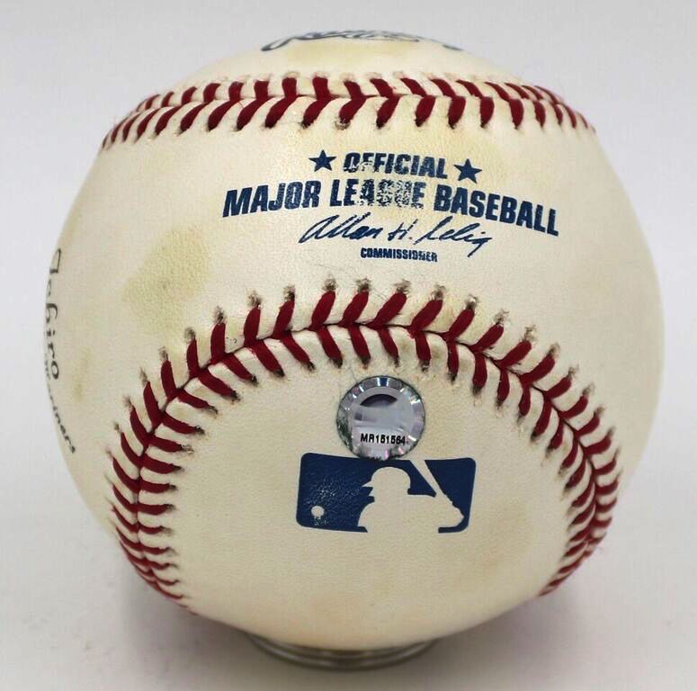 Ichiro Suzuki Signed LE 262 Hit Record Mariners Stat Stamped OML Baseball (UDA COA & MLB Hologram) at PristineAuction.com Ichiro Suzuki Signed LE 262 Hit Record Mariners Stat Stamped OML Baseball (UDA COA & MLB Hologram) at PristineAuction.com