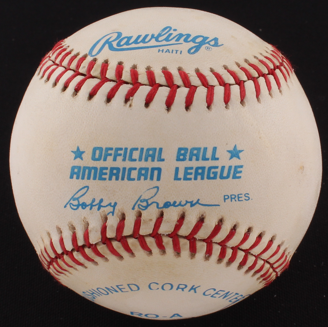 Mickey Mantle & Frank Robinson Signed OAL Baseball (JSA ALOA) at PristineAuction.com Mickey Mantle & Frank Robinson Signed OAL Baseball (JSA ALOA) at PristineAuction.com