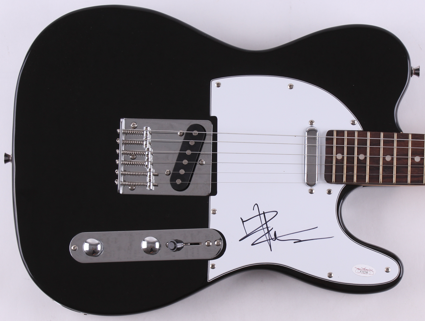 Dave Matthews Signed Full-Size Crescent Electric Guitar (JSA LOA) at PristineAuction.com Dave Matthews Signed Full-Size Crescent Electric Guitar (JSA LOA) at PristineAuction.com