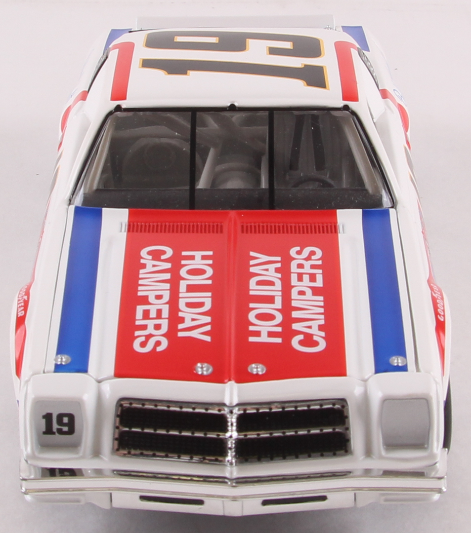 Dale Earnhardt LE NASCAR #19 Belden Asphalt 1977 Malibu 1:24 Scale Stock Car at PristineAuction.com Dale Earnhardt LE NASCAR #19 Belden Asphalt 1977 Malibu 1:24 Scale Stock Car at PristineAuction.com