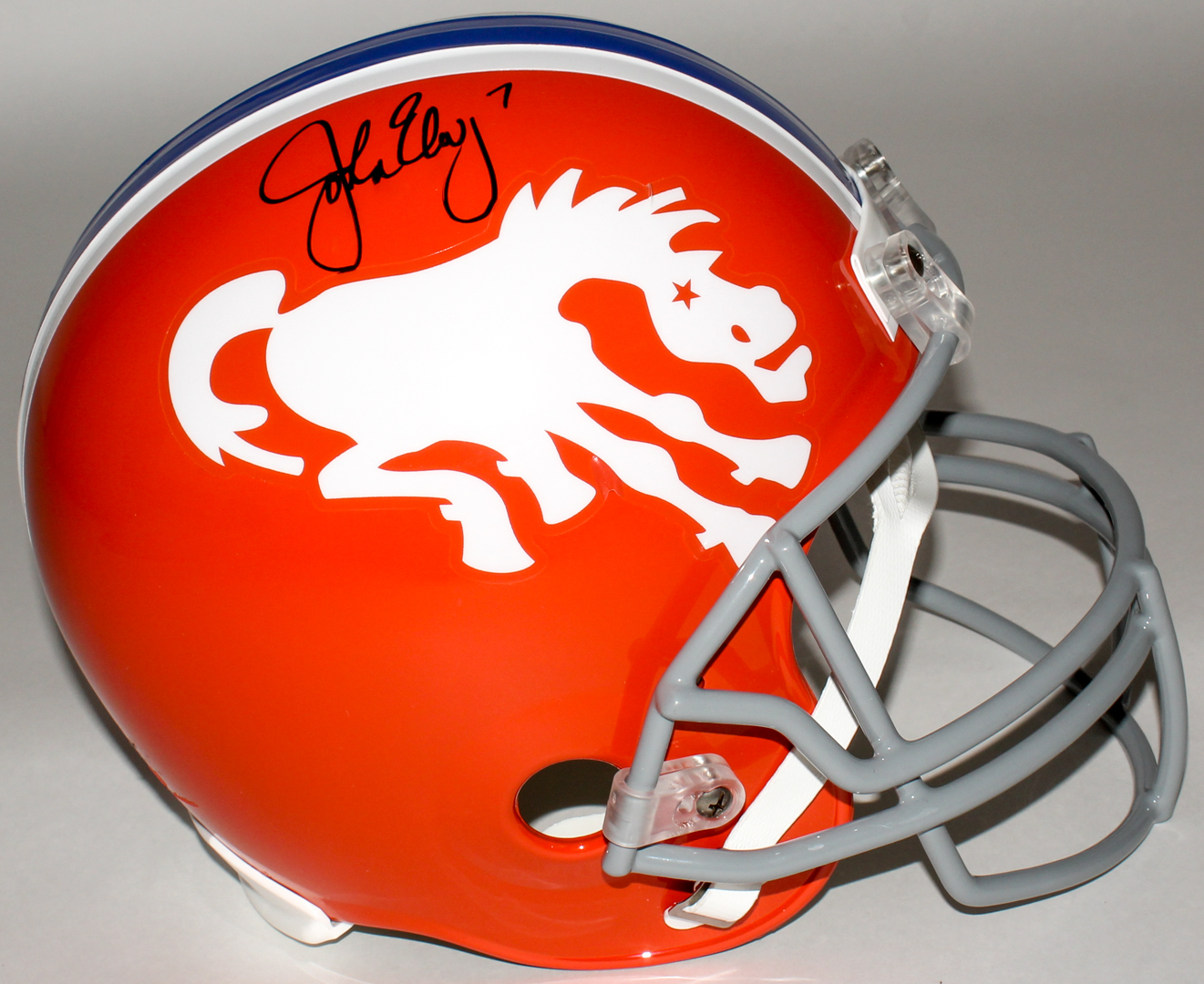 John Elway Signed Broncos Throwback Full-Size Helmet (Elway Hologram) at PristineAuction.com John Elway Signed Broncos Throwback Full-Size Helmet (Elway Hologram) at PristineAuction.com