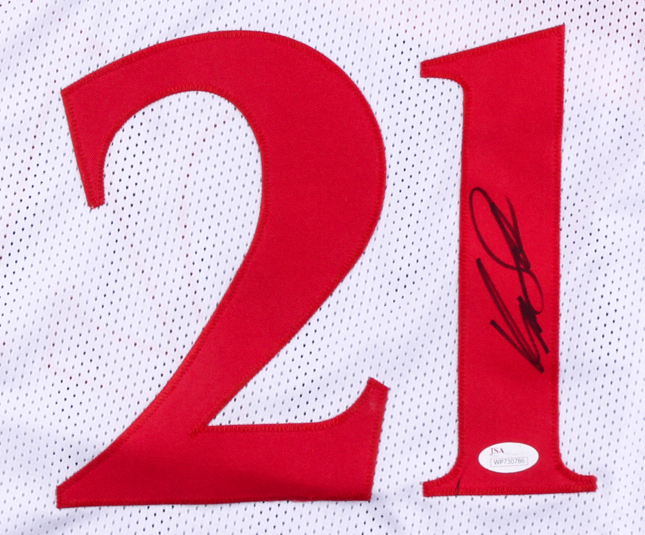 Dominique Wilkins Signed Hawks Jersey (JSA COA) at PristineAuction.com Dominique Wilkins Signed Hawks Jersey (JSA COA) at PristineAuction.com