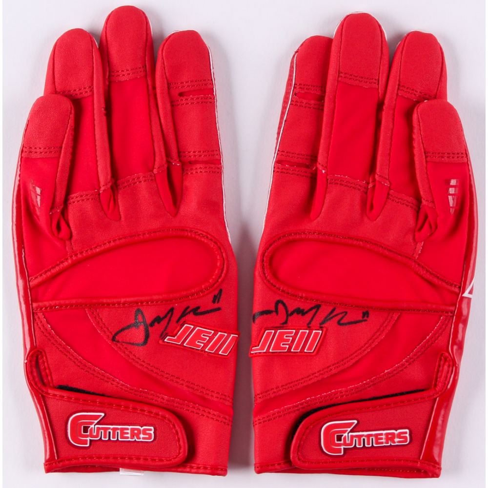 je11 football gloves