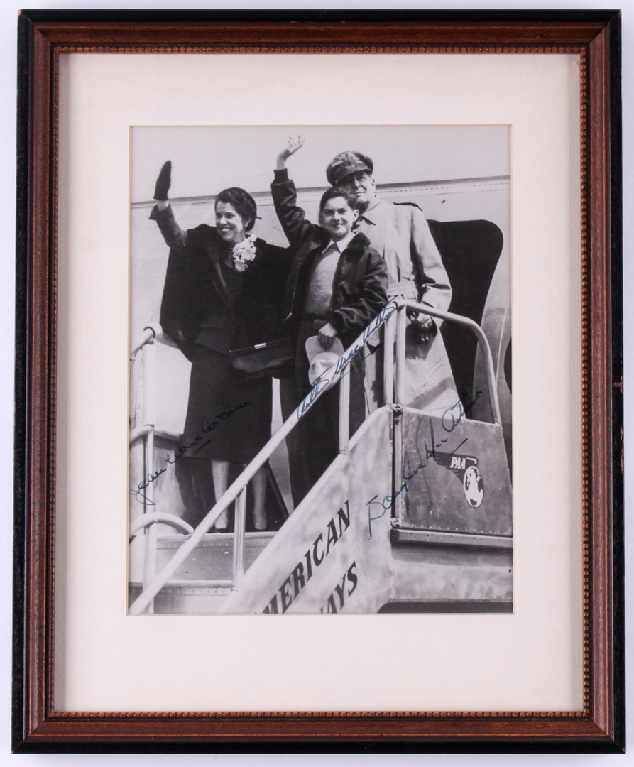 Douglas MacArthur, Jean MacArthur & Arthur MacArthur IV Signed 11.5x14 Custom Framed Photo Display (JSA ALOA) at PristineAuction.com Douglas MacArthur, Jean MacArthur & Arthur MacArthur IV Signed 11.5x14 Custom Framed Photo Display (JSA ALOA) at PristineAuction.com
