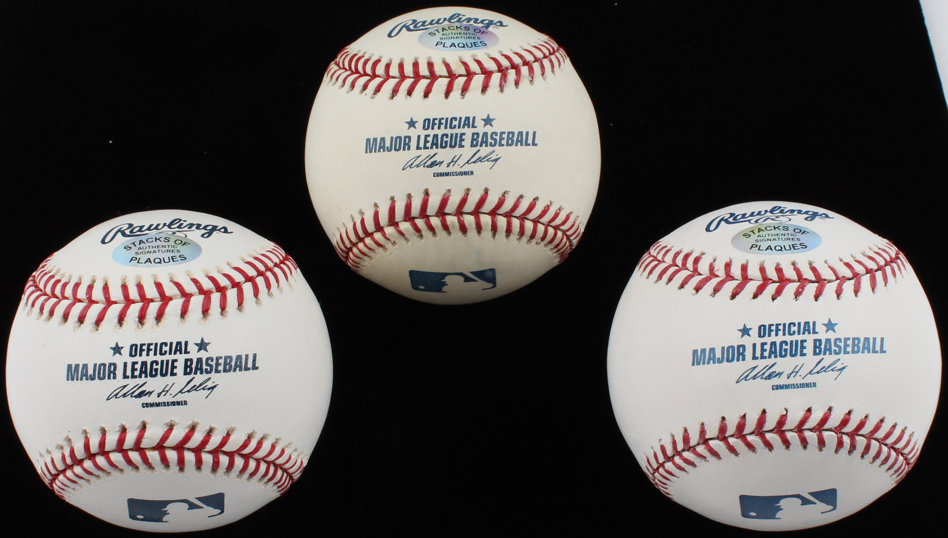 Lot of (3) Baseball Stars Signed Baseballs with Jeff Reardon, Bobby Thomson & Bobby Shantz (SOP COA) at PristineAuction.com Lot of (3) Baseball Stars Signed Baseballs with Jeff Reardon, Bobby Thomson & Bobby Shantz (SOP COA) at PristineAuction.com
