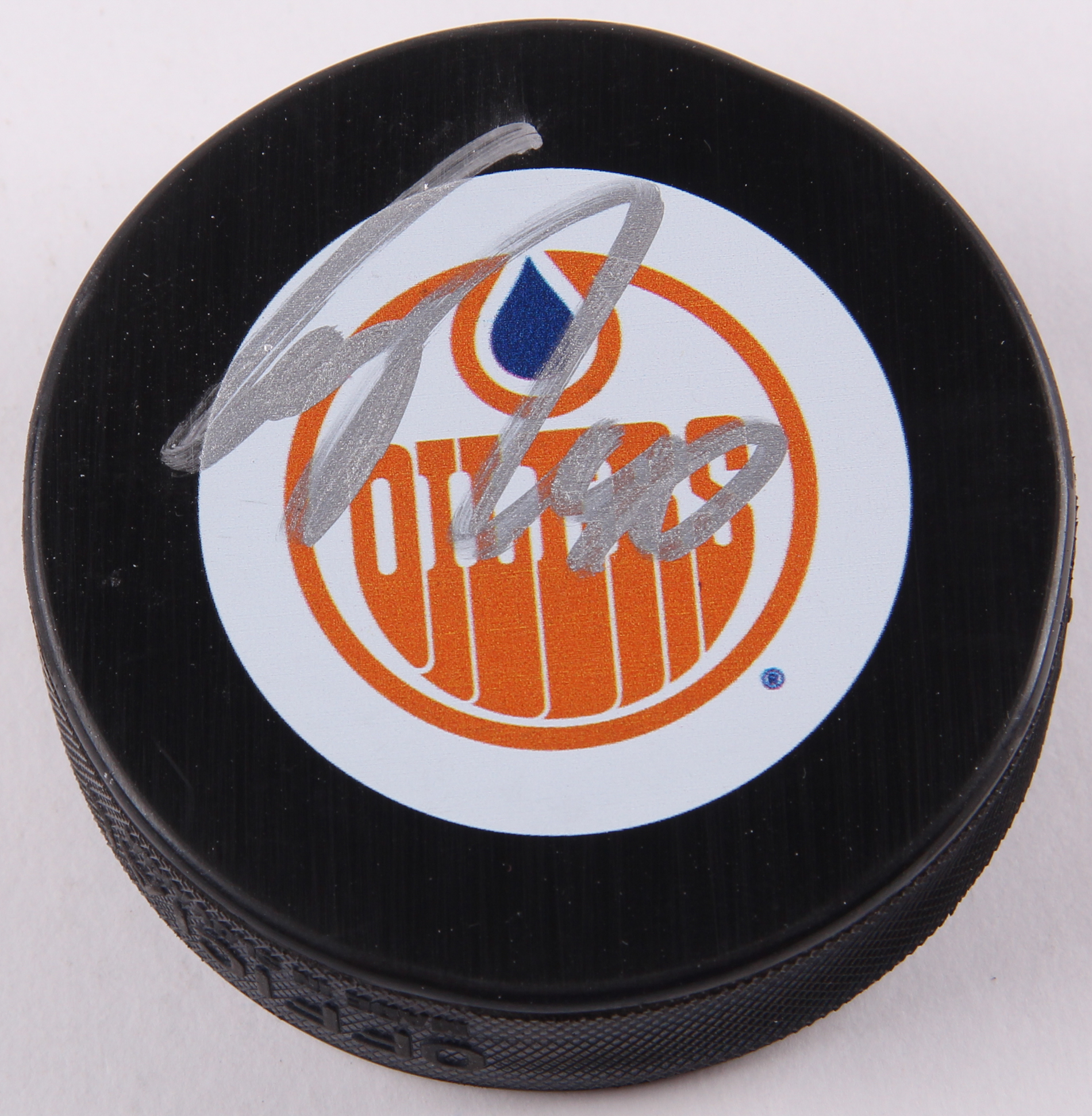 Connor McDavid Signed Oilers Logo Hockey Puck (Beckett COA) at PristineAuction.com Connor McDavid Signed Oilers Logo Hockey Puck (Beckett COA) at PristineAuction.com