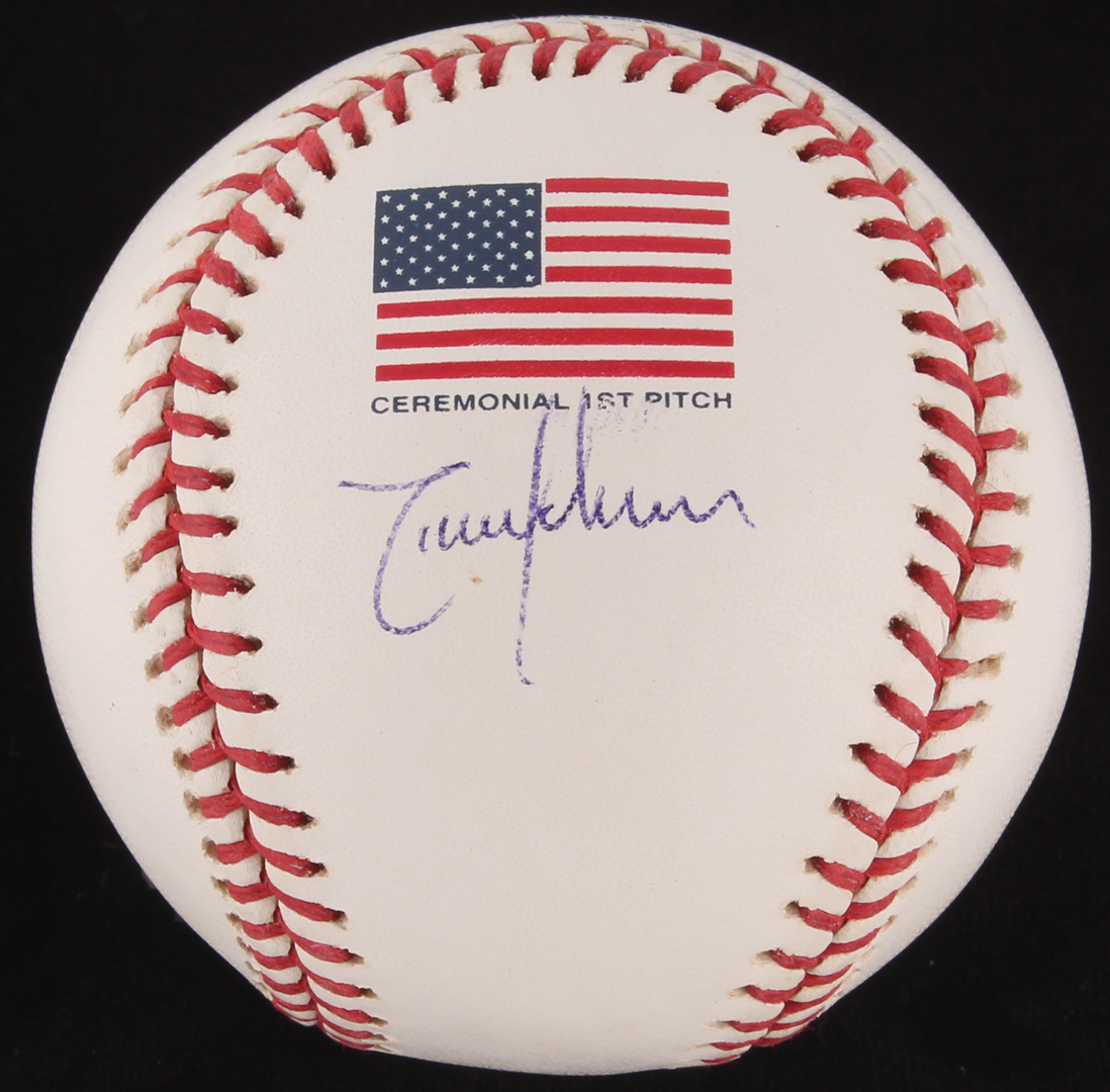 Randy Johnson Signed 2001 World Series Logo Baseball (JSA COA) at PristineAuction.com Randy Johnson Signed 2001 World Series Logo Baseball (JSA COA) at PristineAuction.com