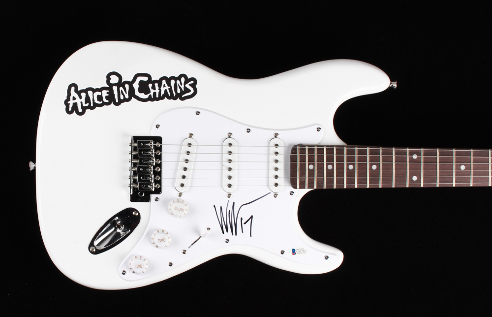 William DuVall Signed "Alice In Chains" Electric Guitar (Beckett