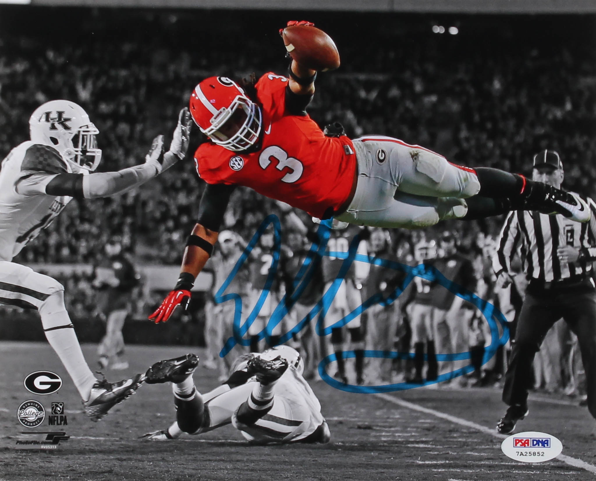 Todd Gurley II Signed Georgia Bulldogs 8x10 Photo (PSA COA) at PristineAuction.com Todd Gurley II Signed Georgia Bulldogs 8x10 Photo (PSA COA) at PristineAuction.com