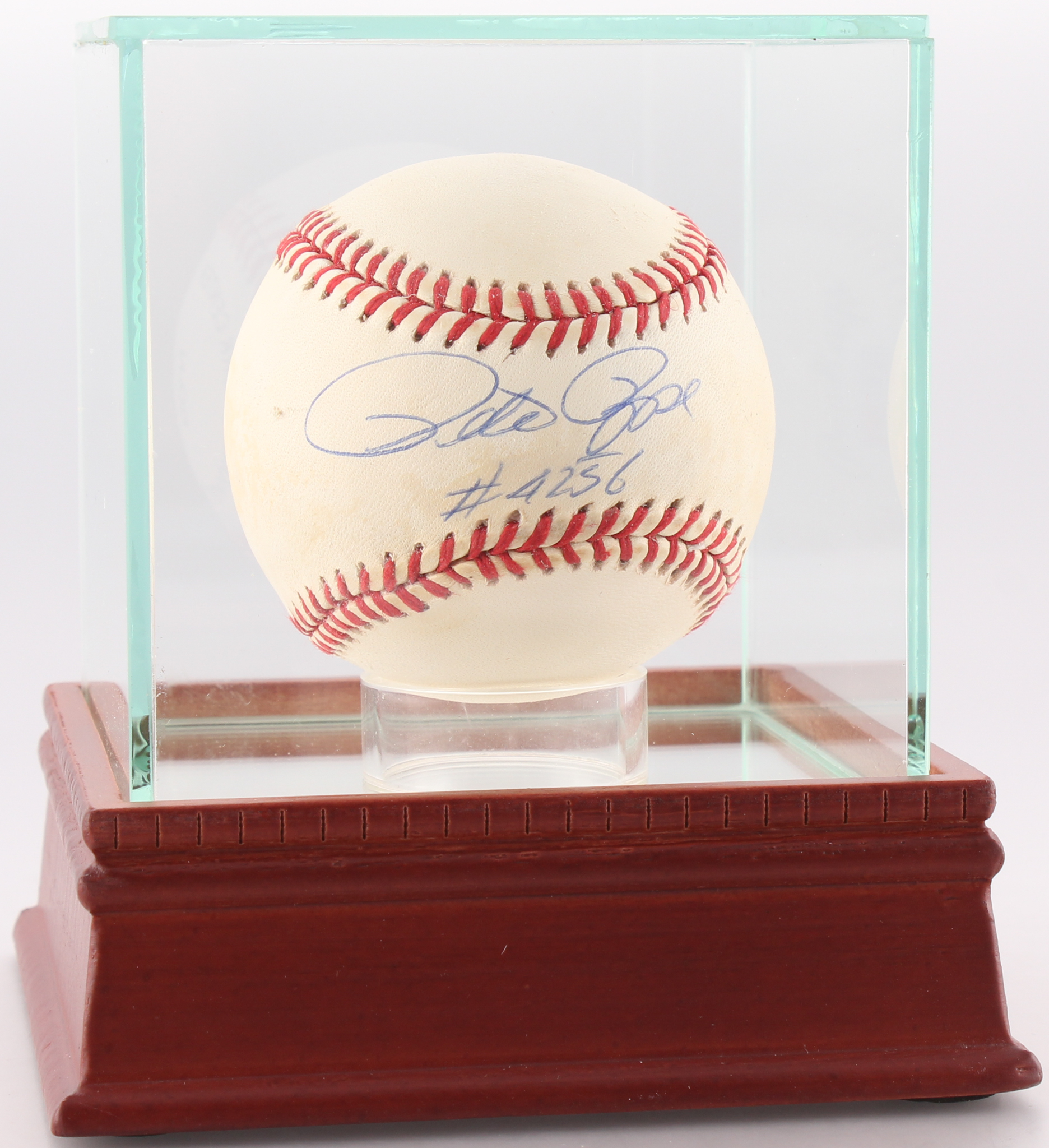 Pete Rose Signed ONL Baseball Inscribed "#4256" with Display Case (PSA COA) at PristineAuction.com Pete Rose Signed ONL Baseball Inscribed "#4256" with Display Case (PSA COA) at PristineAuction.com