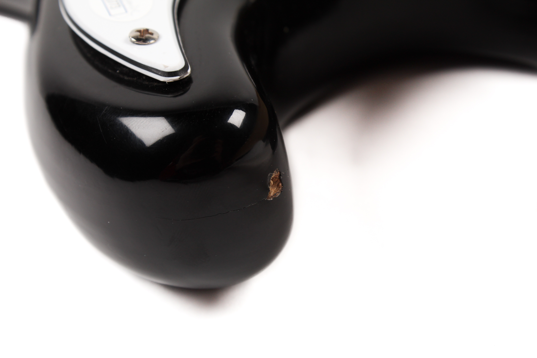 Nancy Wilson Signed Heart Full-Size Electric Guitar (JSA COA) at PristineAuction.com Nancy Wilson Signed Heart Full-Size Electric Guitar (JSA COA) at PristineAuction.com