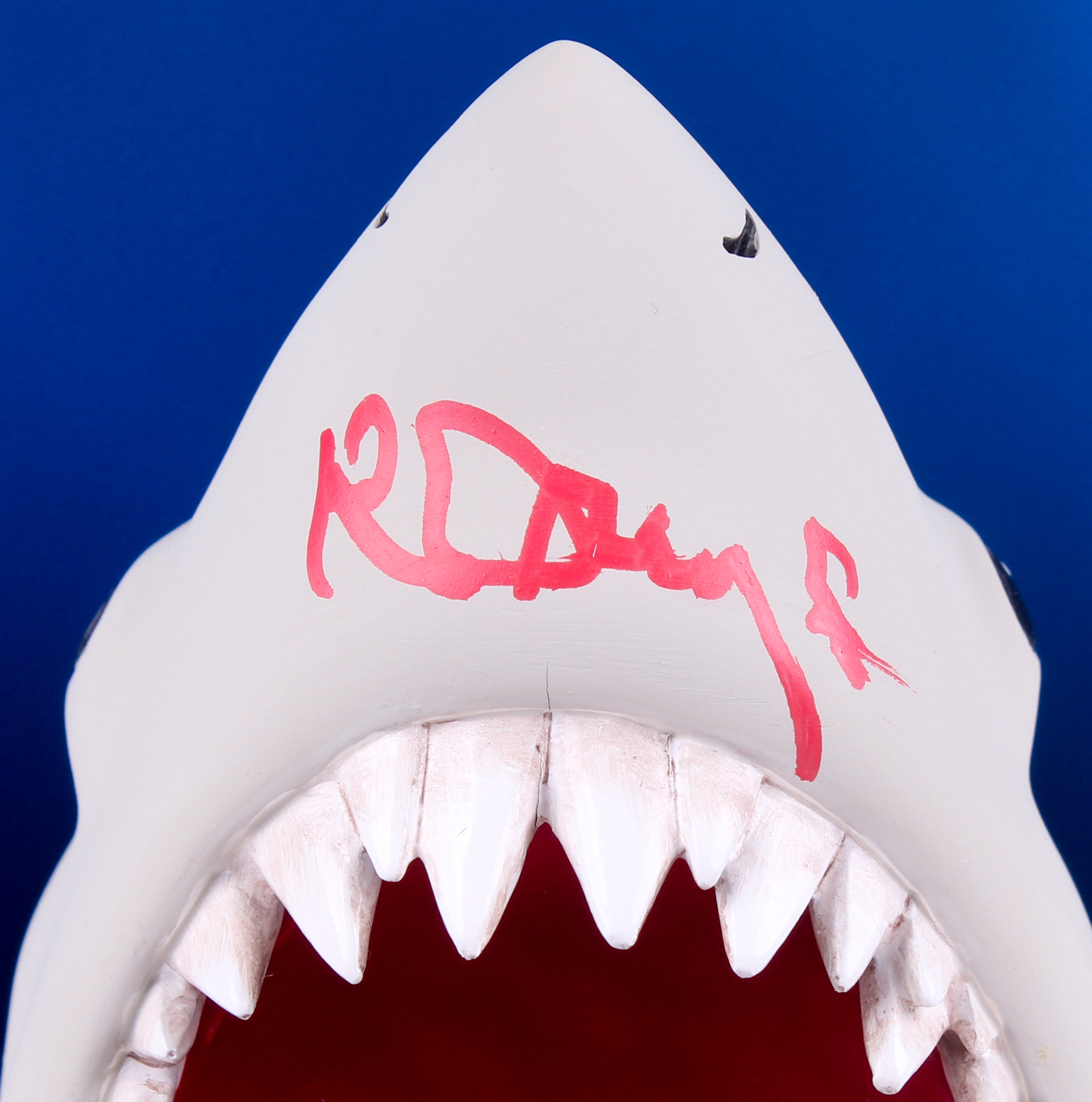 Richard Dreyfuss & Susan Backlinie Signed Jaws - Swimmer Poster Premium Motion Statue Inscribed "Chrissie" & "1st Victim" (JSA COA) at PristineAuction.com Richard Dreyfuss & Susan Backlinie Signed Jaws - Swimmer Poster Premium Motion Statue Inscribed "Chrissie" & "1st Victim" (JSA COA) at PristineAuction.com