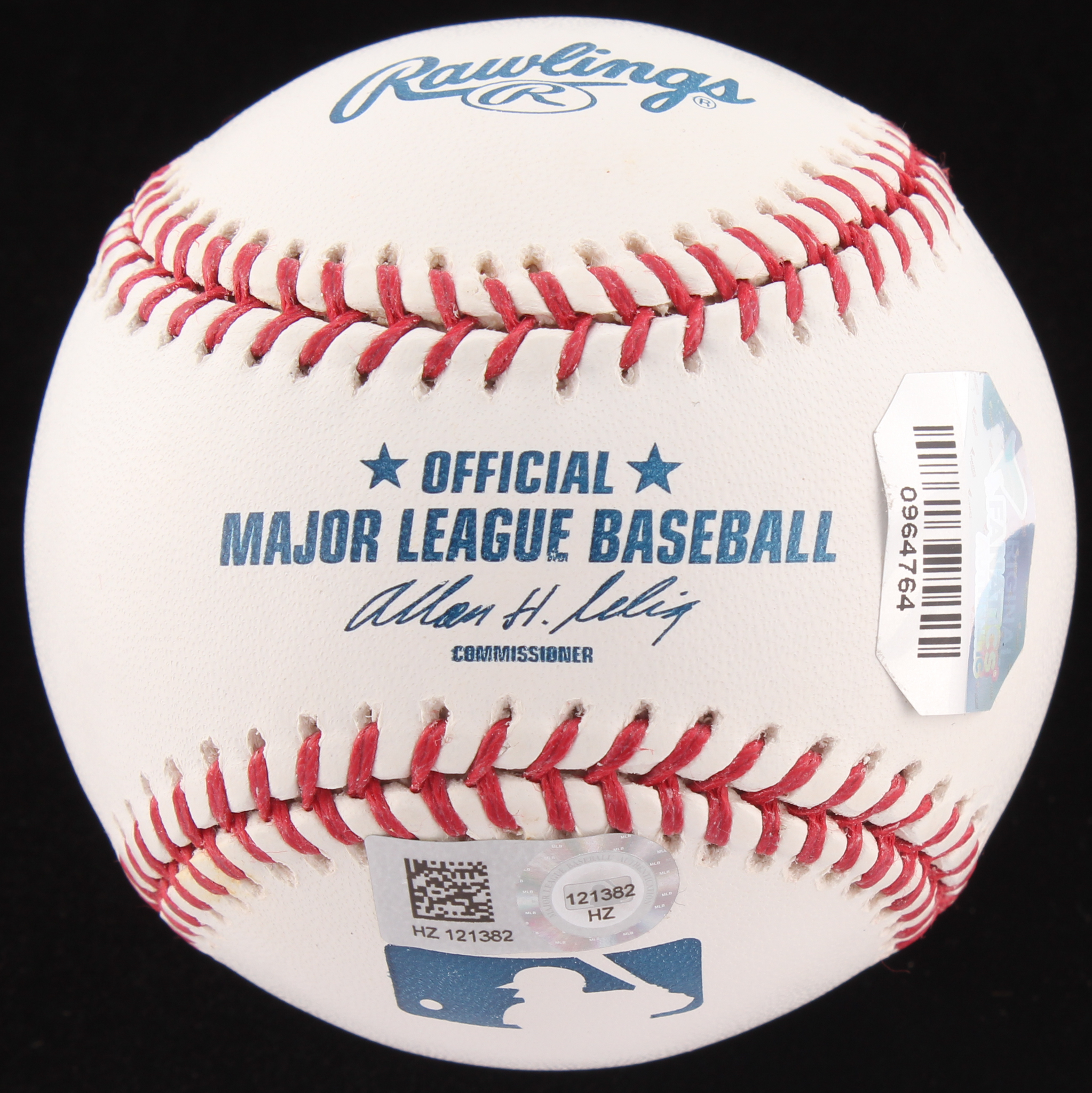 Greg "The Bull" Luzinski Signed OML Baseball (Fanatics Hologram & MLB Hologram) at PristineAuction.com Greg "The Bull" Luzinski Signed OML Baseball (Fanatics Hologram & MLB Hologram) at PristineAuction.com