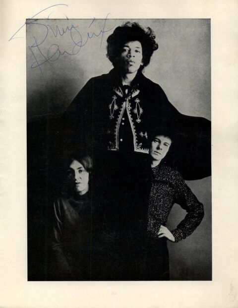 “MUSIC BOX” - Sportscards.com Music Memorabilia Mystery Box - Signed Albums & Photos, Tickets & More! at PristineAuction.com “MUSIC BOX” - Sportscards.com Music Memorabilia Mystery Box - Signed Albums & Photos, Tickets & More! at PristineAuction.com