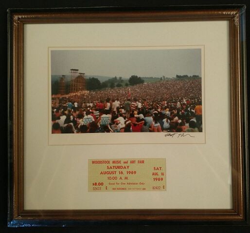 “MUSIC BOX” - Sportscards.com Music Memorabilia Mystery Box - Signed Albums & Photos, Tickets & More! at PristineAuction.com “MUSIC BOX” - Sportscards.com Music Memorabilia Mystery Box - Signed Albums & Photos, Tickets & More! at PristineAuction.com