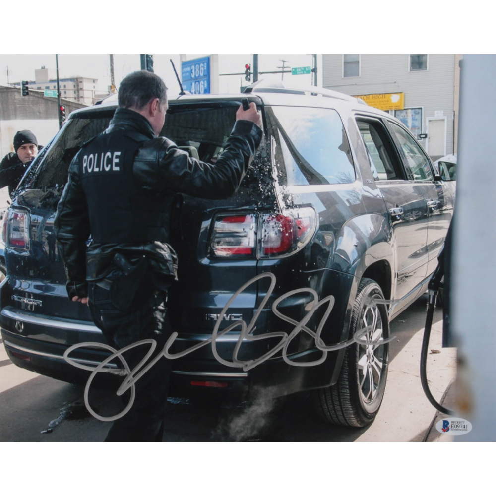 Jason Beghe Signed “Chicago P.D.” 11x14 Photo (Beckett COA) | Pristine