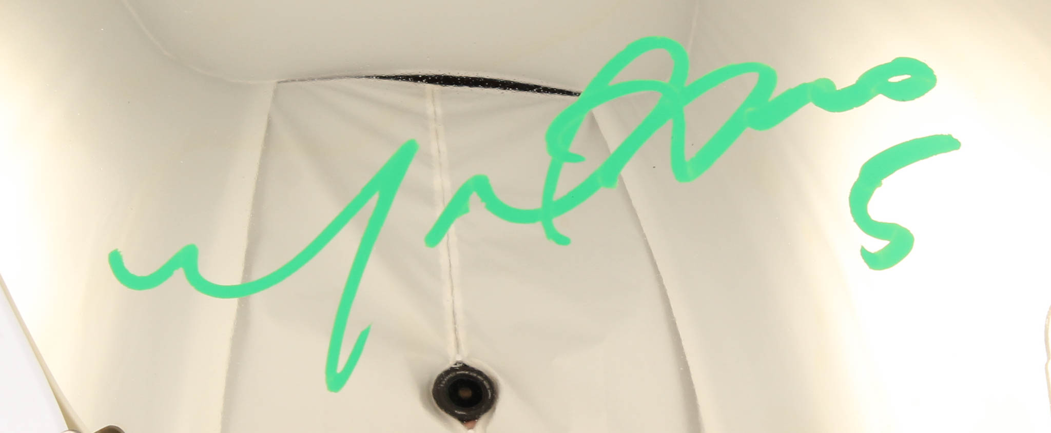 Manti Te'o Signed Notre Dame Fighting Irish Chrome Full-Size Helmet (Radtke COA) at PristineAuction.com Manti Te'o Signed Notre Dame Fighting Irish Chrome Full-Size Helmet (Radtke COA) at PristineAuction.com