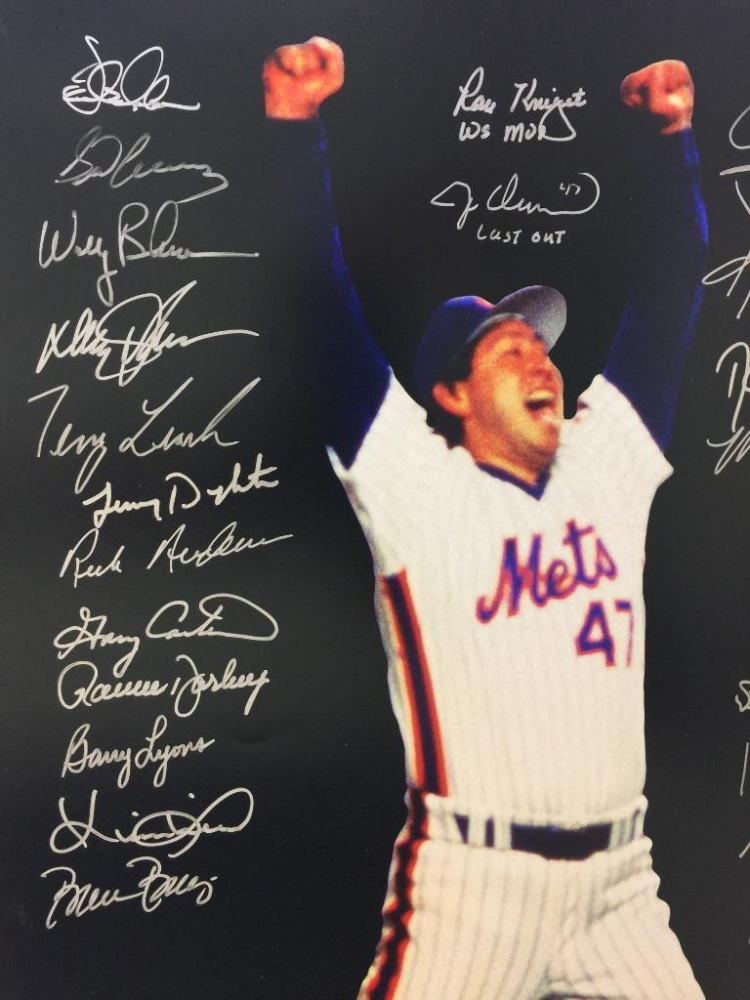 1986 New York Mets 16x20 Photo Team-Signed by (26) with Mookie Wilson ...