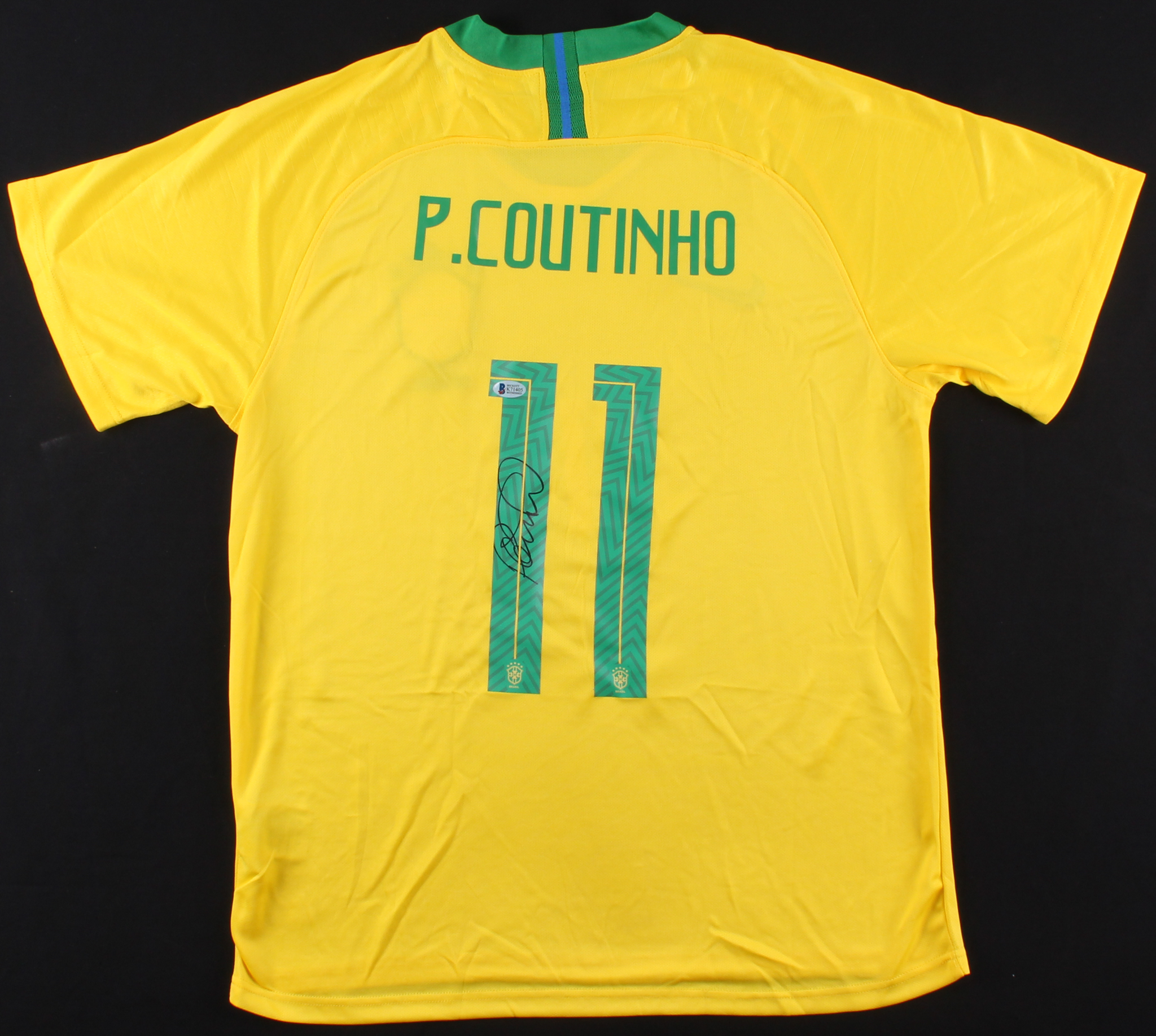 Philippe Coutinho Signed Nike Brazil National Jersey (Beckett COA) at PristineAuction.com Philippe Coutinho Signed Nike Brazil National Jersey (Beckett COA) at PristineAuction.com