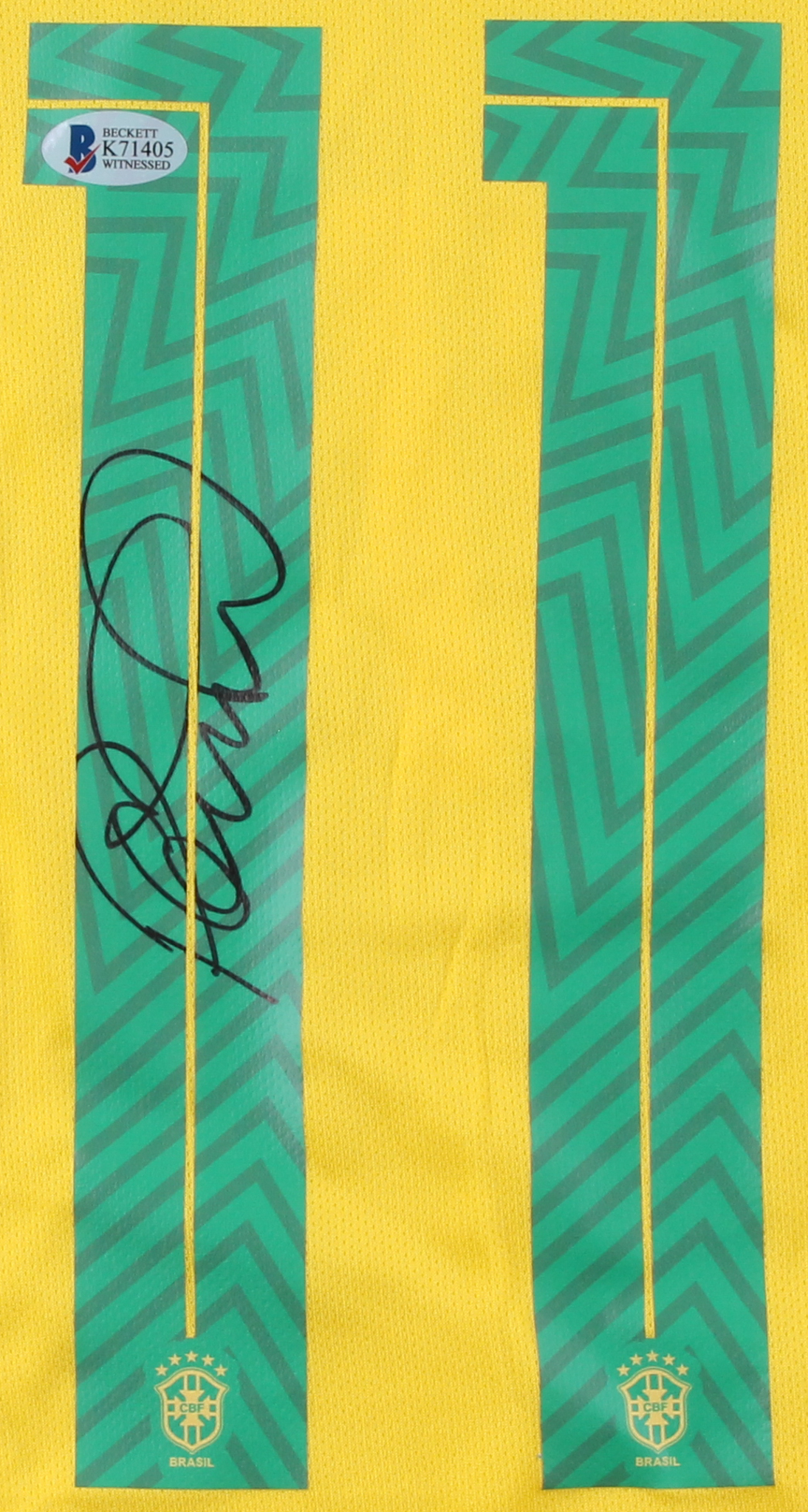 Philippe Coutinho Signed Nike Brazil National Jersey (Beckett COA) at PristineAuction.com Philippe Coutinho Signed Nike Brazil National Jersey (Beckett COA) at PristineAuction.com