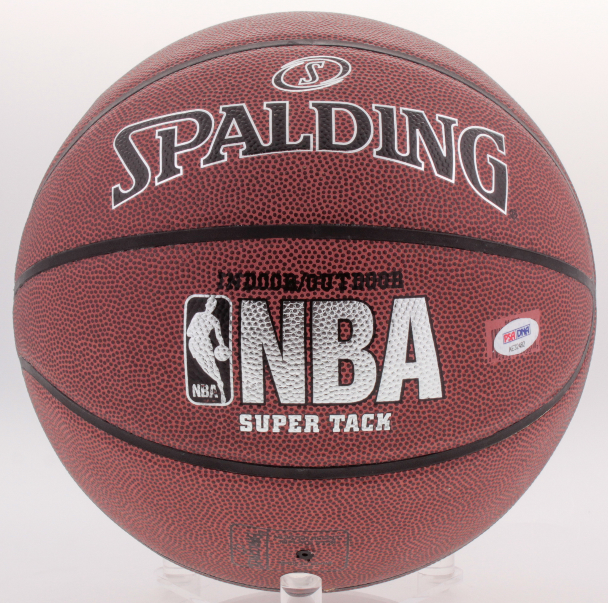 Larry Bird Signed NBA Basketball with Display Case (PSA COA) at PristineAuction.com Larry Bird Signed NBA Basketball with Display Case (PSA COA) at PristineAuction.com