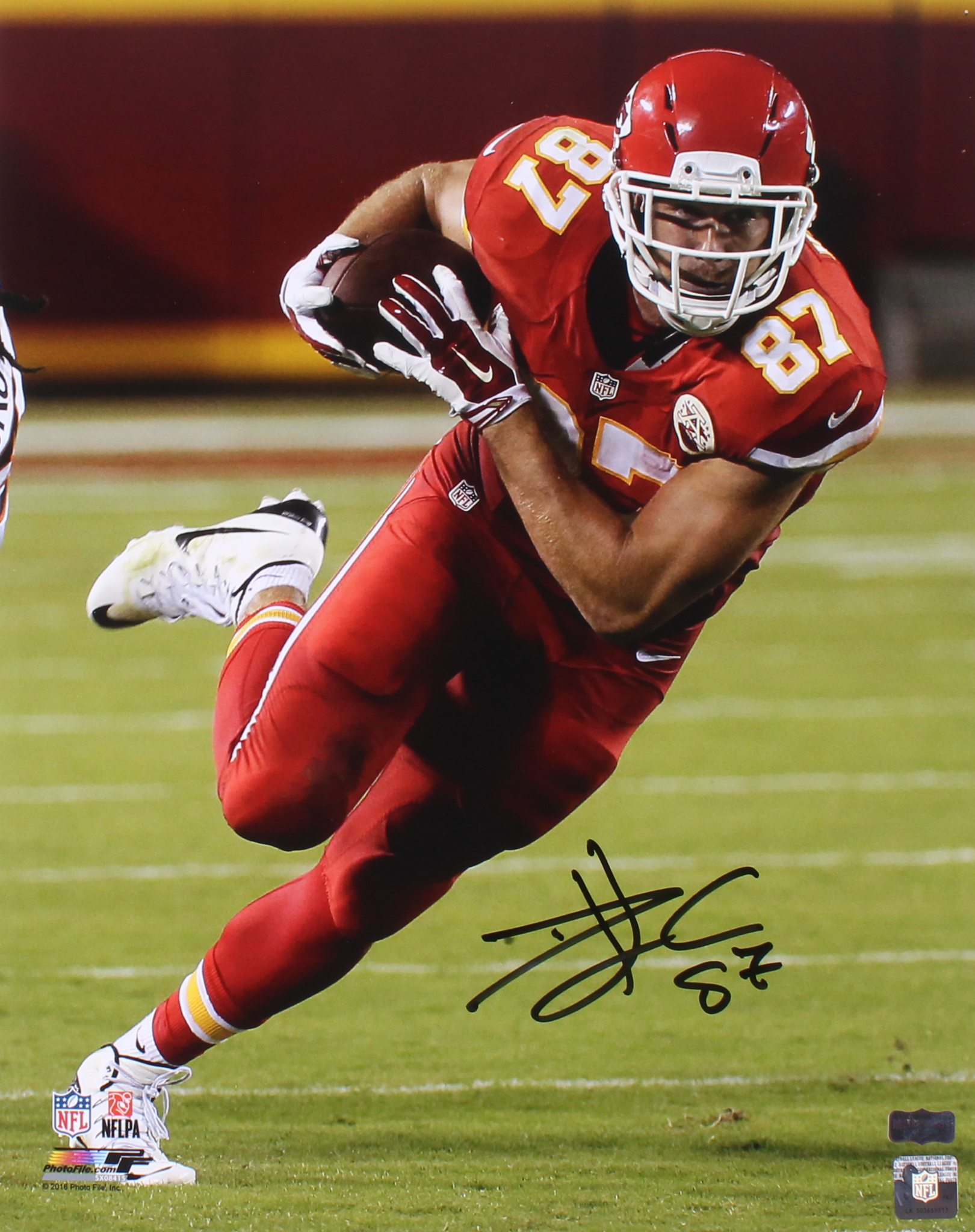 Travis Kelce Signed Chiefs 16x20 Photo (Radtke Hologram) at PristineAuction.com Travis Kelce Signed Chiefs 16x20 Photo (Radtke Hologram) at PristineAuction.com