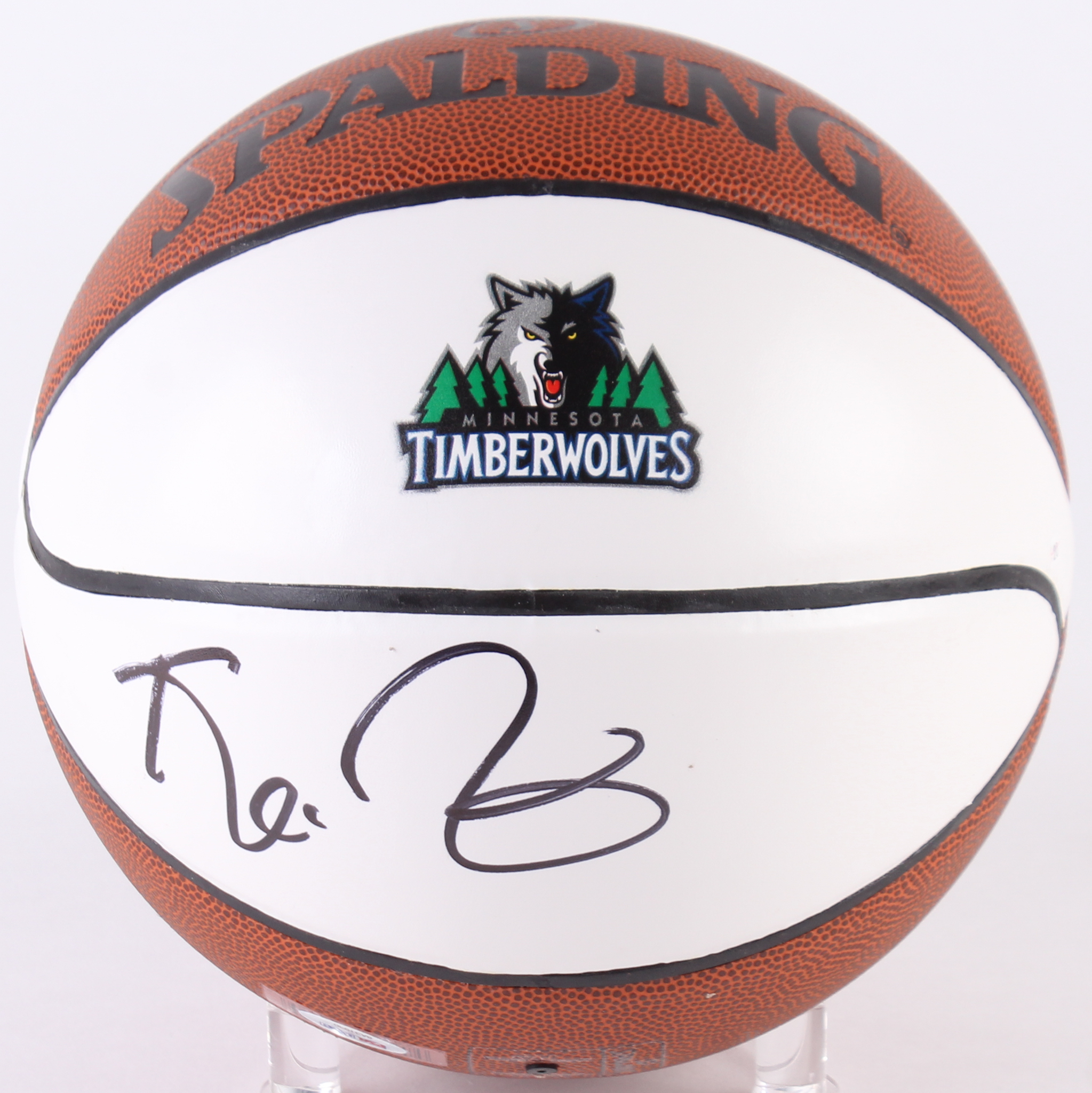 Kevin Garnett Signed Minnesota Timberwolves Logo Basketball (PSA COA) at PristineAuction.com Kevin Garnett Signed Minnesota Timberwolves Logo Basketball (PSA COA) at PristineAuction.com
