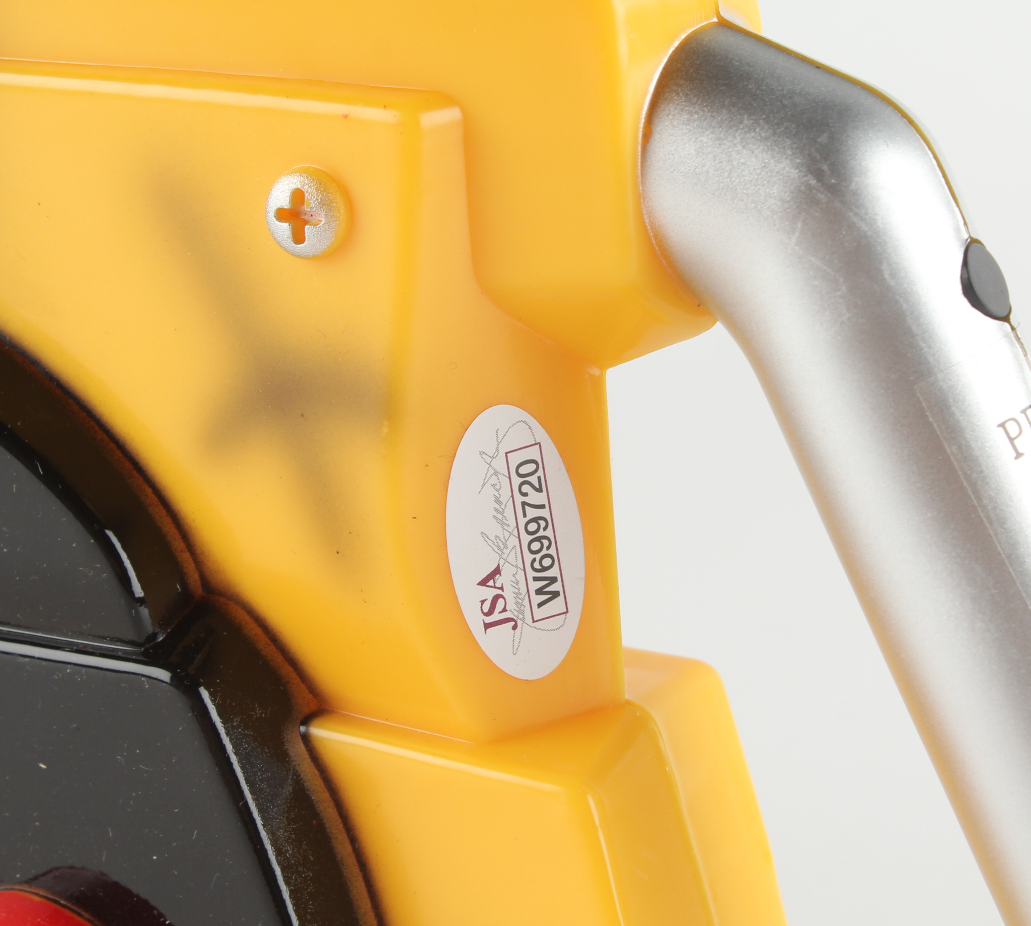 Gunnar Hansen Signed "Leatherface" Chainsaw Prop Replica (JSA COA) (Imperfect) at PristineAuction.com Gunnar Hansen Signed "Leatherface" Chainsaw Prop Replica (JSA COA) (Imperfect) at PristineAuction.com