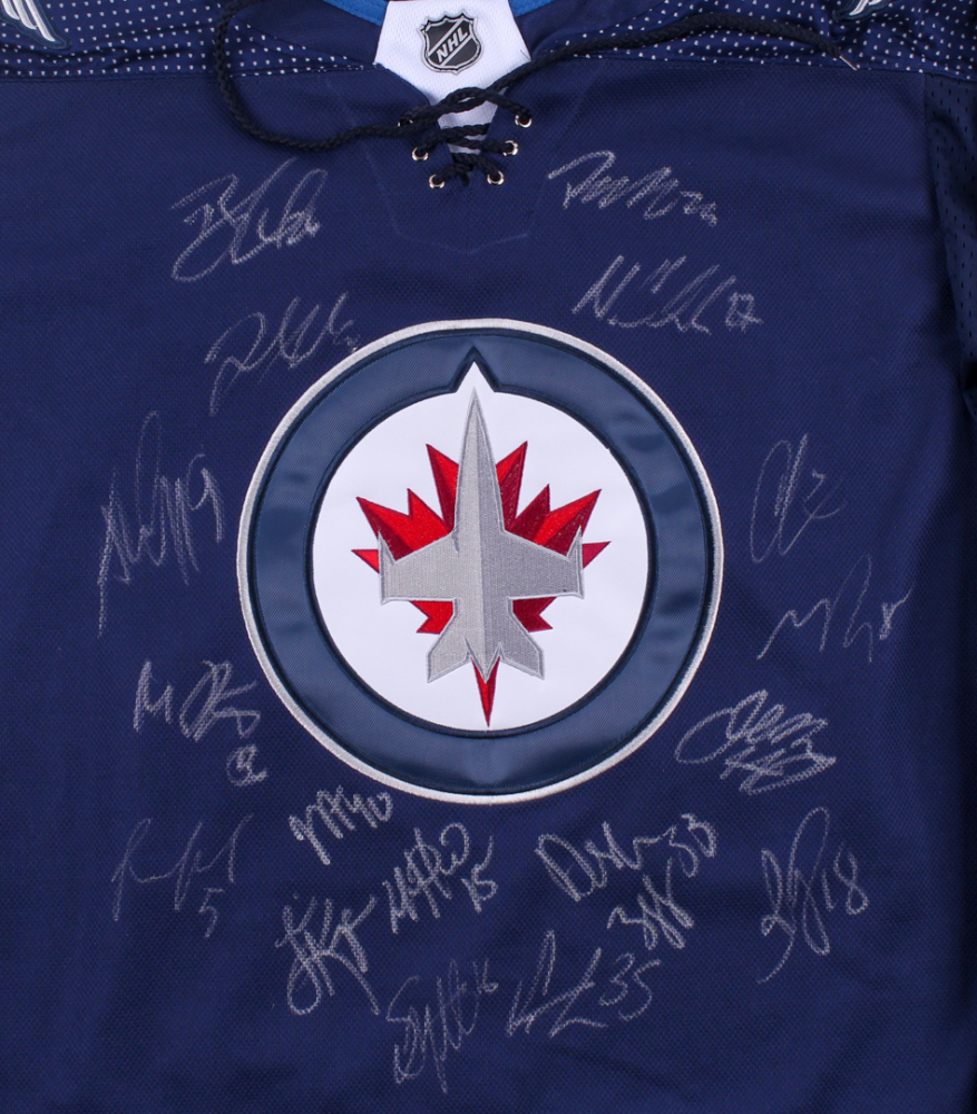 Jets Jersey Signed by (19) Including Patrick Laine, Bryan Little, Dustin Byfuglien, Blake Wheeler (JSA ALOA) at PristineAuction.com Jets Jersey Signed by (19) Including Patrick Laine, Bryan Little, Dustin Byfuglien, Blake Wheeler (JSA ALOA) at PristineAuction.com