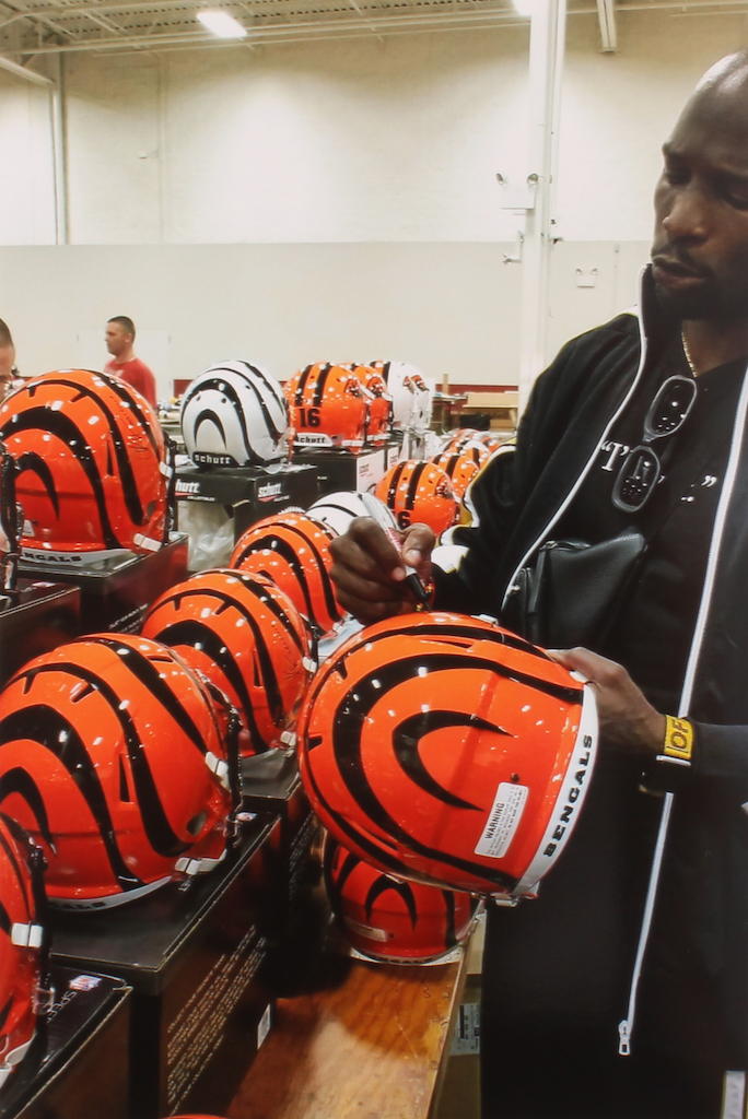 Chad "Ochocinco" Johnson Signed Cincinnati Bengals Full-Size Speed Helmet Inscribed "Ocho Cinco" (JSA COA) at PristineAuction.com Chad "Ochocinco" Johnson Signed Cincinnati Bengals Full-Size Speed Helmet Inscribed "Ocho Cinco" (JSA COA) at PristineAuction.com